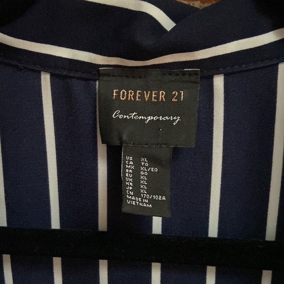 Forever 21 Trench Jacket - Picture 4 of 7